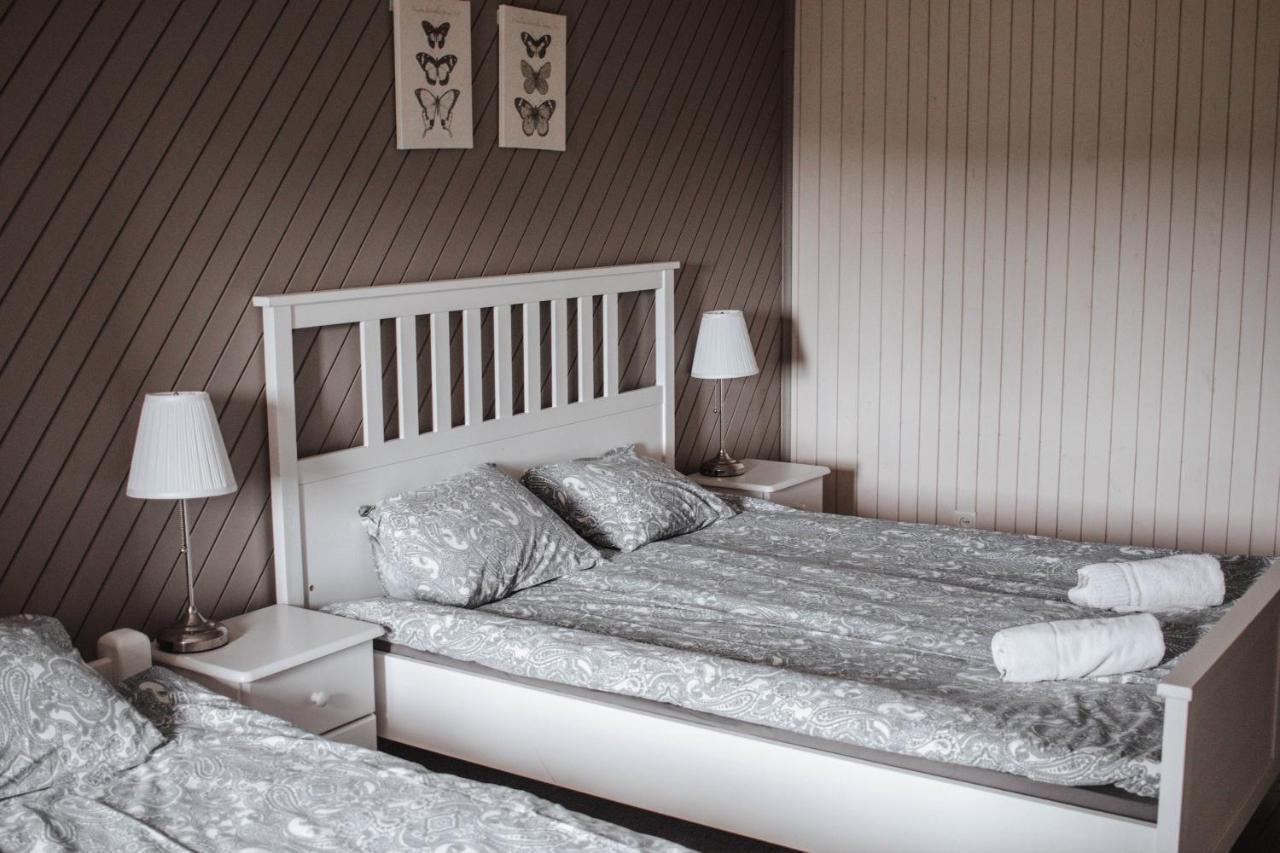 Rabbit Hotel Raiskums Bagian luar foto