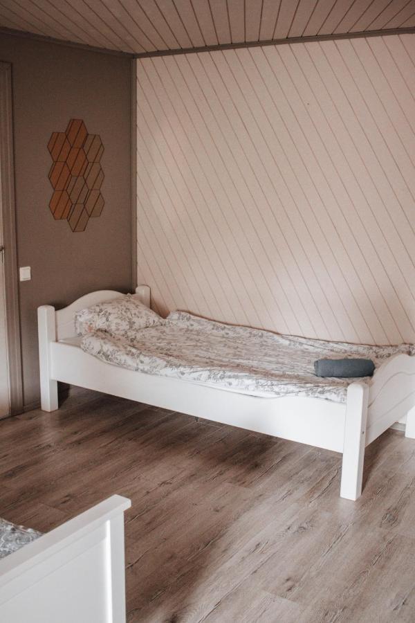 Rabbit Hotel Raiskums Bagian luar foto