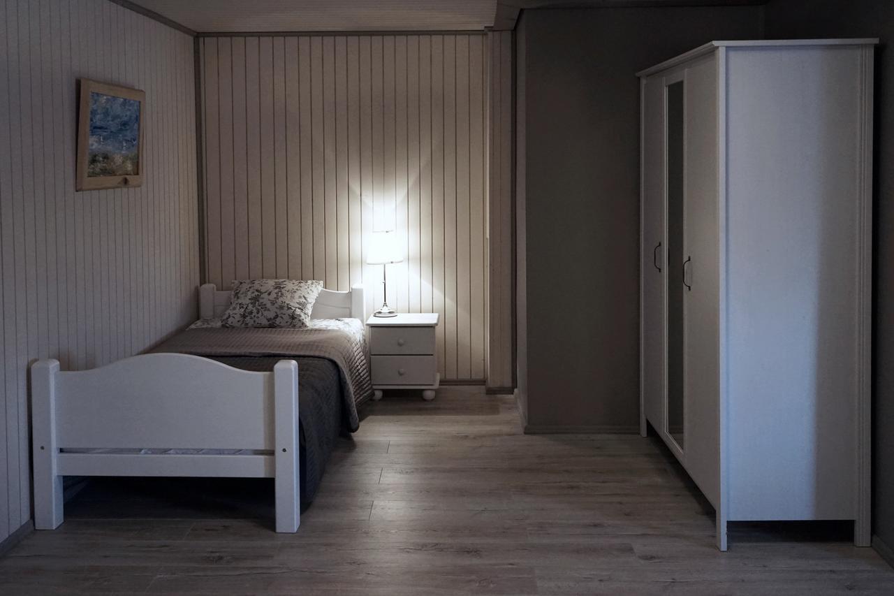 Rabbit Hotel Raiskums Bagian luar foto